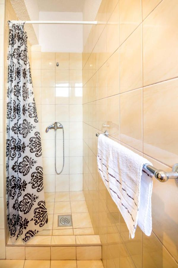 Apartmani Vlahusic Putnikovic Exterior photo
