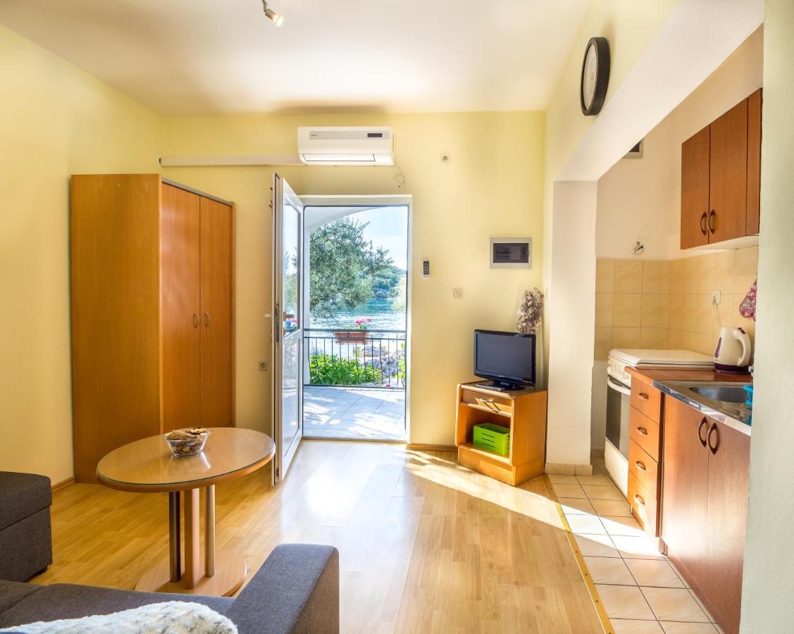 Apartmani Vlahusic Putnikovic Exterior photo